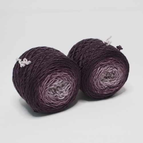 Aubergine - 2 x 50g Merino-Sockenwolle 6-fach - Farbverlauf