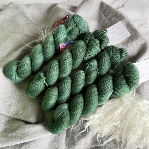 Forest Green - Merino-Sockyarn fingering weight