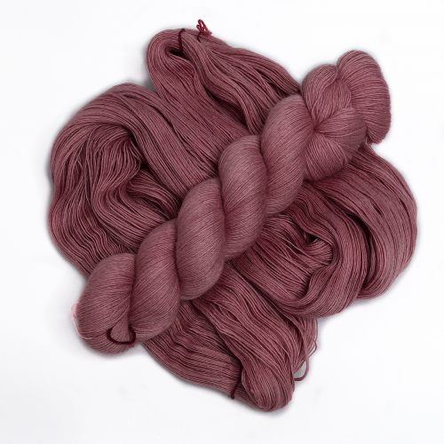 Verwaschenes Burgund - handdyed yarn, lace weight, merino single ply