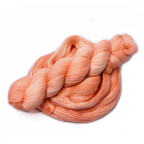 Fuzzy Peach - Merino Lace Garn handgefärbt