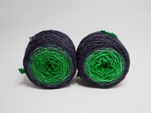 Magic Emerald - 2 x 50g Merino-Sockyarn, sport weight - gradient