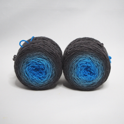 Midnight Lady - 2 x 50g Merino-Sockenwolle 6-fach - Farbverlauf