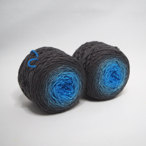 Midnight Lady - 2 x 50g Merino-Sockenwolle 6-fach - Farbverlauf