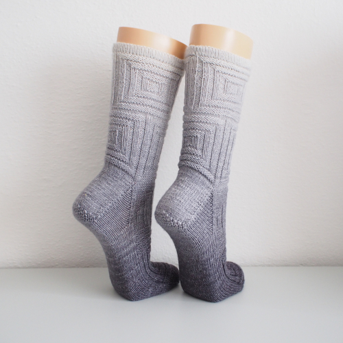 Cubix - sock knitting pattern - download