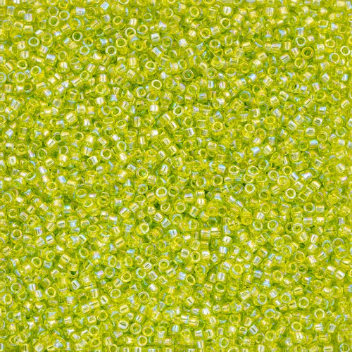 Toho Rocailles Transparent Rainbow Lime Green TR-06-164
