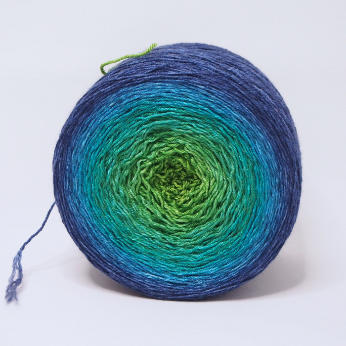 Bahamas* Gradient yarn 75/25 Merino/Silk - Fingering