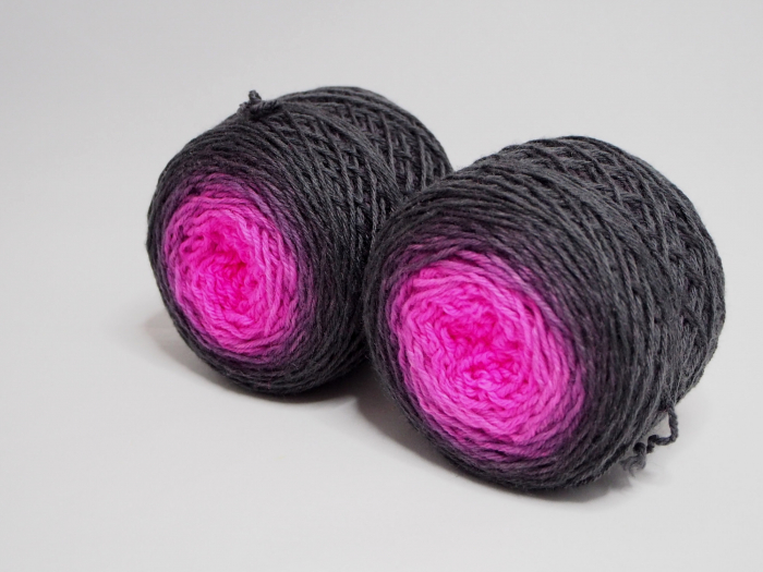 Drama Queen - 2 x 50g Merino-Sockyarn, sport weight - gradient