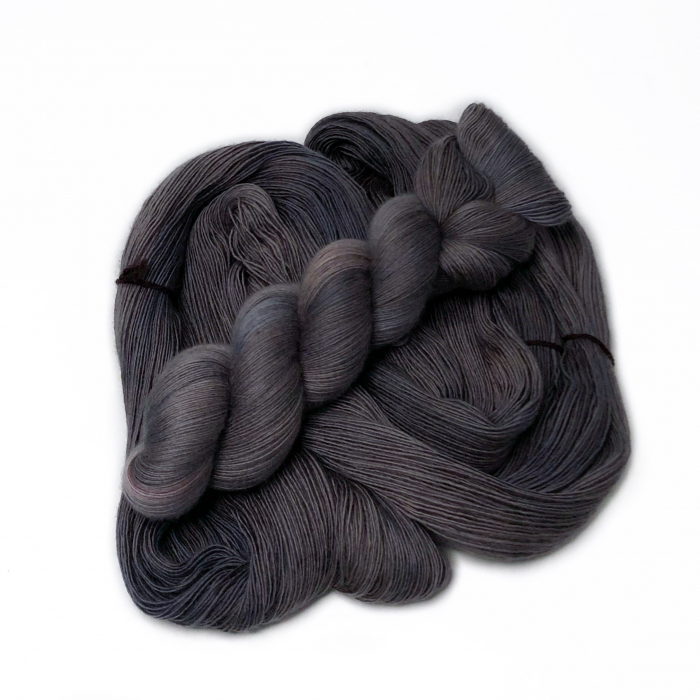 Espresso Bean - handdyed yarn, lace weight, merino single ply