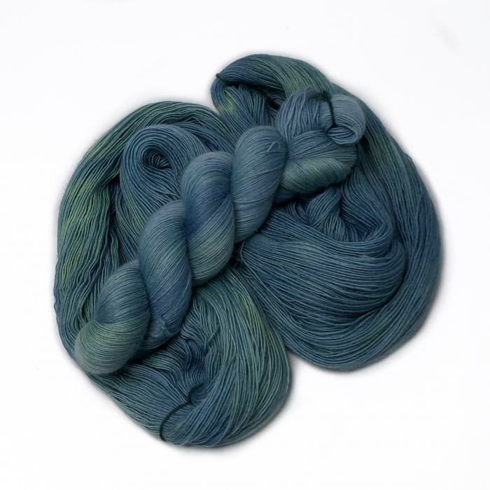 Yucca - handdyed yarn, lace weight, merino single ply