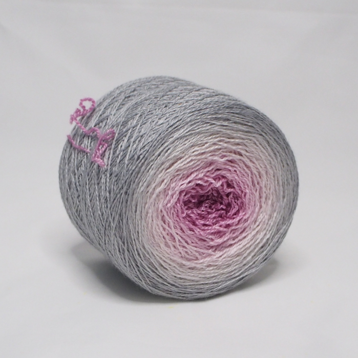 Lovely Peony* Gradient yarn Merino/Silk - Lace