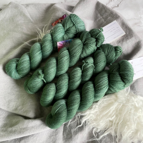 Forest Green - Merino-Sockyarn fingering weight